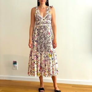 ‼️SOLD‼️100% silk, floral midi dress.
